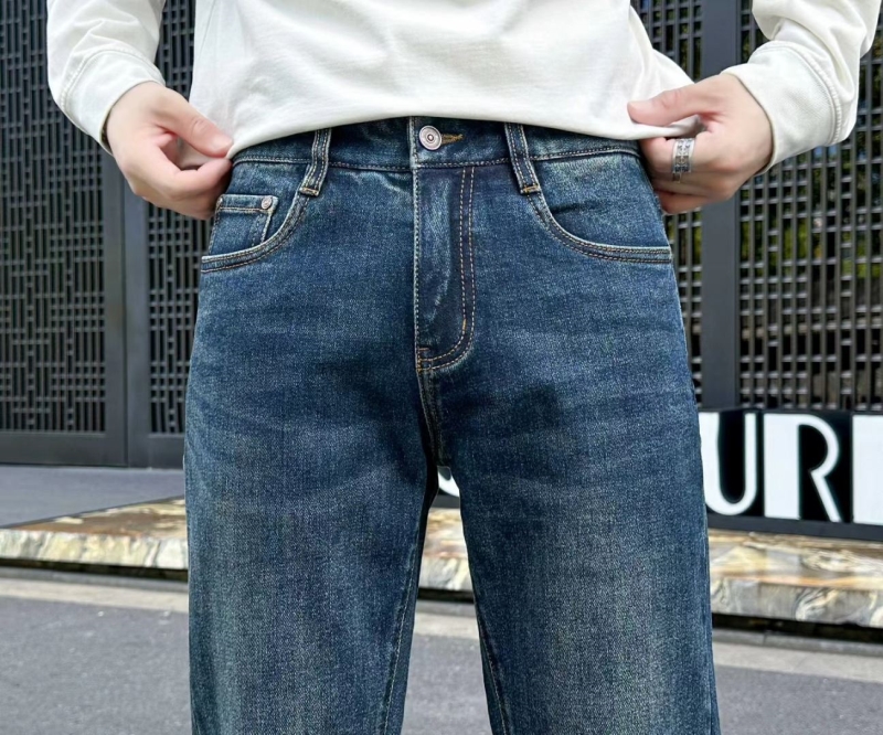 chr1st1an D10r jeans